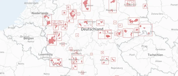 Eine Deutschlandkarte mit Notfallverbünden, wobei die farbigen Bereiche die von den verschiedenen Netzen abgedeckten Regionen darstellen.